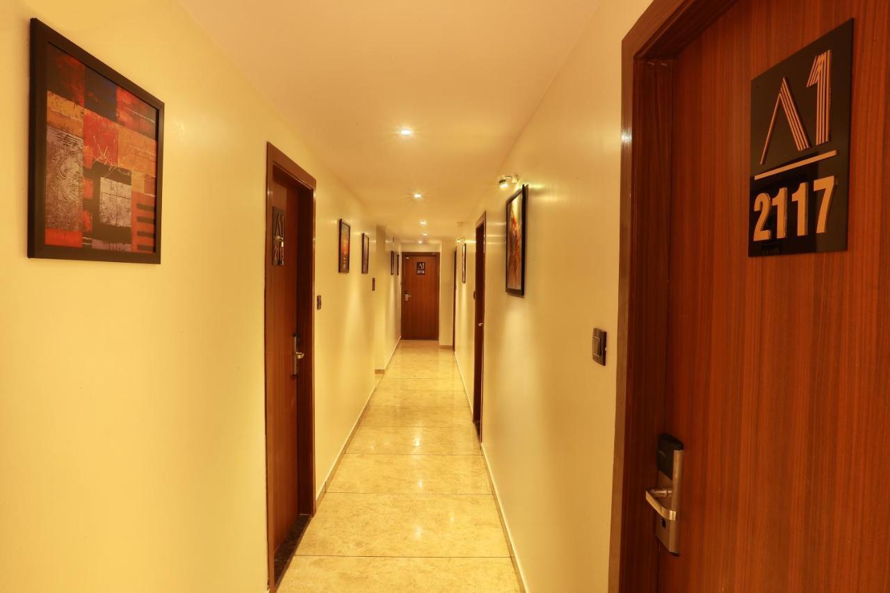 Aura One Hotel Kochi Exterior foto