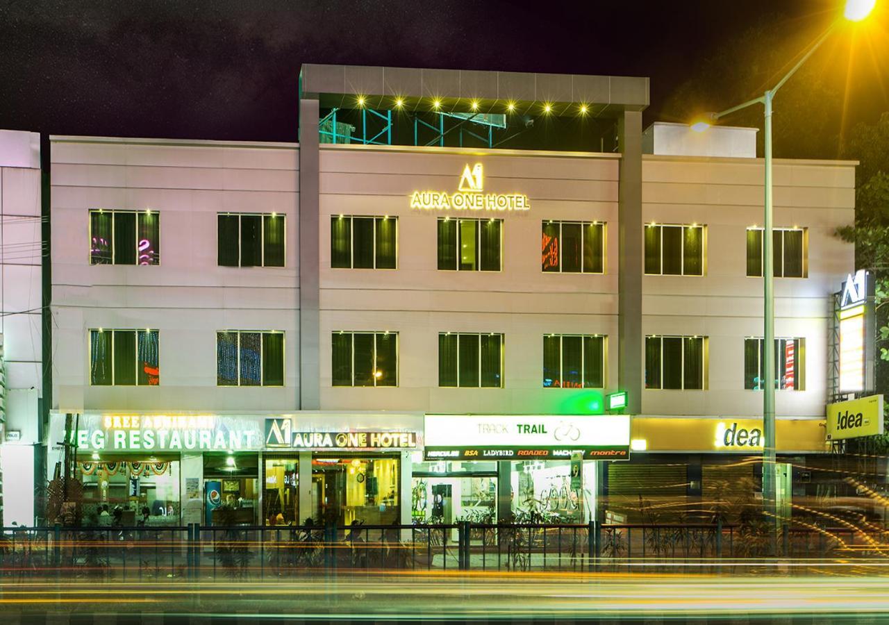 Aura One Hotel Kochi Exterior foto