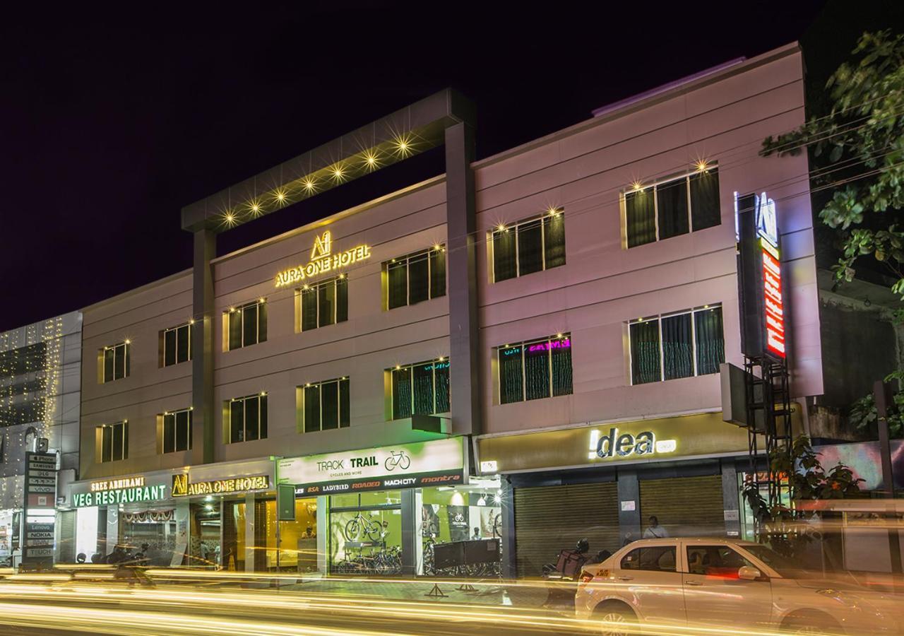 Aura One Hotel Kochi Exterior foto